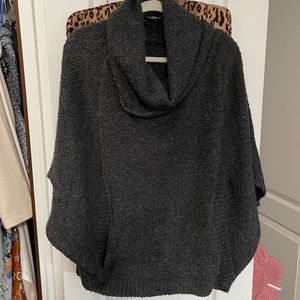 Vera Wang sweater